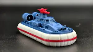 浴缸玩具:可以浮在水上的武装气垫船