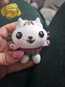gabbys dollshouse toys, cakey, cat, cupcake ball jointed dol