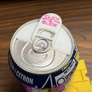 Click & Slide – Soda Can Lid Cover