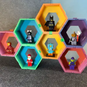 Lego minifigure display