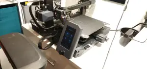 Monitor fasteners (держатель монитора)