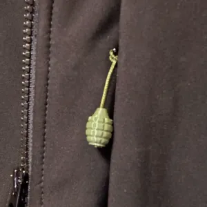 Petit modèle de grenade pour tirette