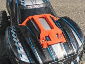 Traxxas_XMaxx_Front_Bodysaver&washers_byRB
