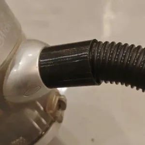 vacuum cleaner hose connector