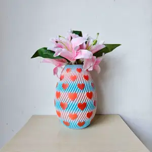 Vase with hearts