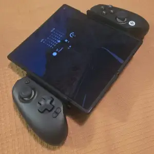 Gamesir G8+ BT brackets