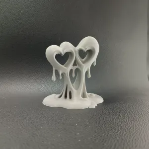 Twin Hearts of Devotion – Romantic Sculptural Ornament