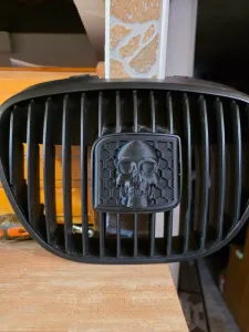 Seat Ibiza Skull Grille Badge