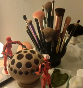 Makeup Brush Holder / Pinselhalter für Kosmetikpinsel