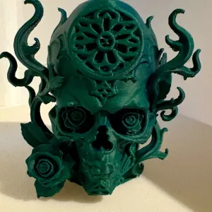 Skull of the gothic rose demon