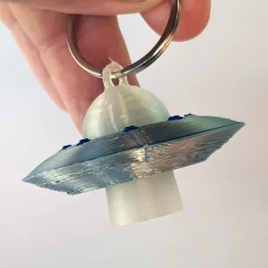 Ufo fidget keychain