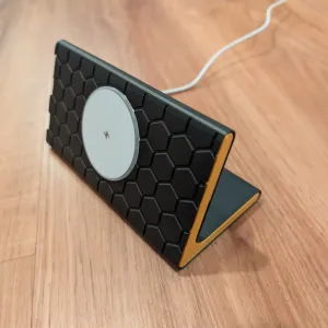 6.3 Inch Hexagon Pattern Phone Stand For MagSafe