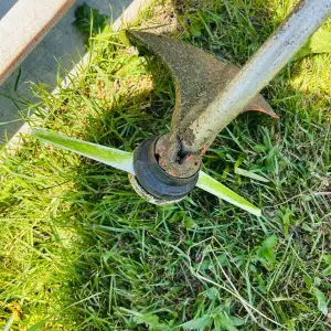lame de coupe bordure STIHL