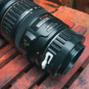Canon EF to Canon RF adapter with locking Pin