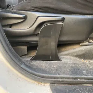 2020 Toyota Hilux seat lift handle support