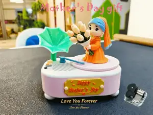 8 Music Box - Mother's Day Gift - Mobile (with tutorial)