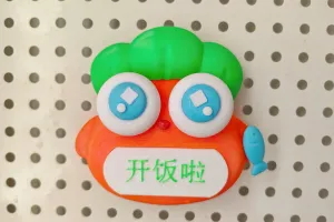 "Defense of the Radish" figurine保卫萝卜桌面摆件、冰箱贴