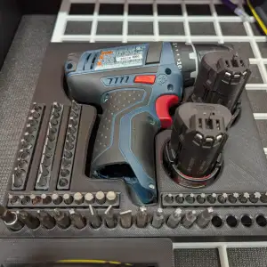 Gridfinity Holder for Bosch Drill with Bit Storage (5x5x4u)