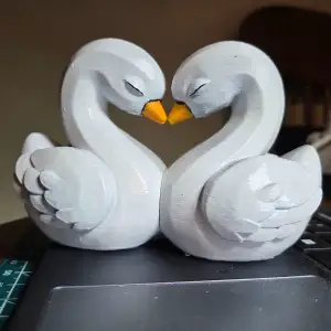 Romantic Heart Swans – Magnetic or Solid