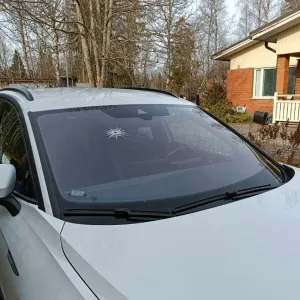 Realistic glass crack (Prank decoration)