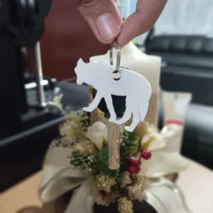 llavero de lobo