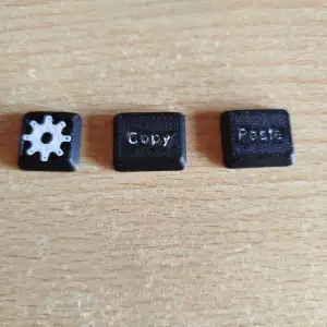 Keyboard Prank Caps – Snap‑On Fake Keys