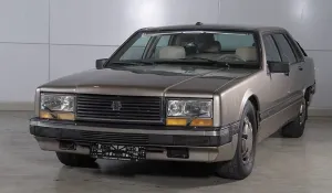 64比例ZIL4102
