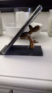 balloon dog phone holder