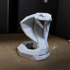 Cobra - Lowpoly Modern Art