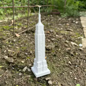 Post-apocalyptic Empire State Building in New York