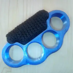 Knuckle Duster with paracord