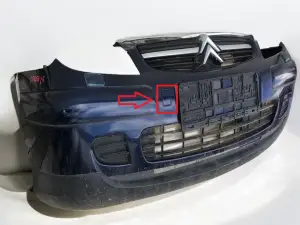 Citroen C5 front tow eye cover