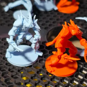 Warcraft board game replacement mini - Dongon T2