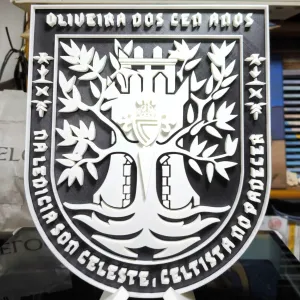 Escudo Celta de Vigo – Centenario (Oliveira dos Cen Anos)
