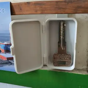 Small key box