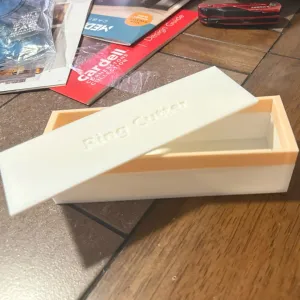Small rectangular box w/lid