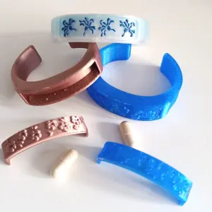 BRAZALETE CON COMPARTIMENTO OCULTO
