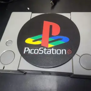 Pico Station cover para ps1 + Adaptador pasa SD