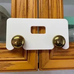 災害大地震防止!扉ストッパー!幅10㎝対応!便利な引き出し穴付き!