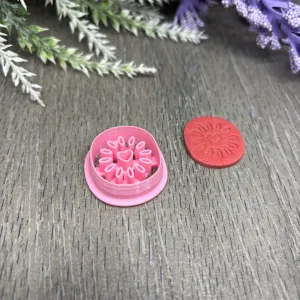OVAL WITH HEART CLAY CUTTER