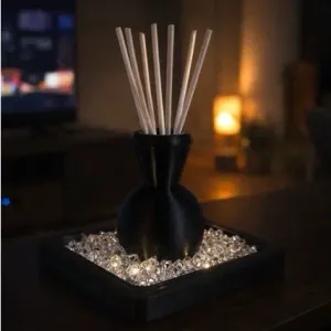 Elegant Diffuser with Crystal Tray