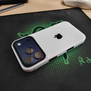 Iphone 17 pro case