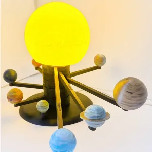 Model lamp of the solar system - MOKA Design