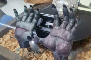 Witches hands