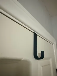 Door J hook v1