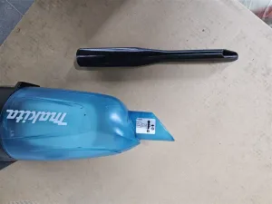 Makita Vacuum Slim long 275 with Support