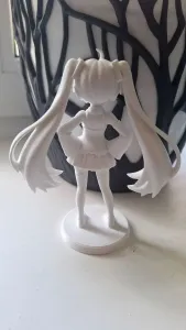 Hatsune Miku figurine