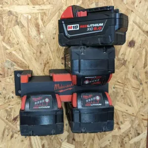 Milwaukee batery holder