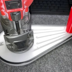 Base de perfilado milwaukee m18 con extencion