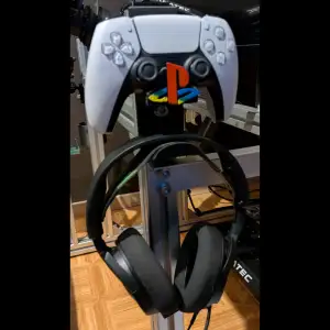 PS5 Head set and Controller Holder for Alu 4040 Profile